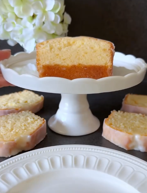 The Only Lemon Cake