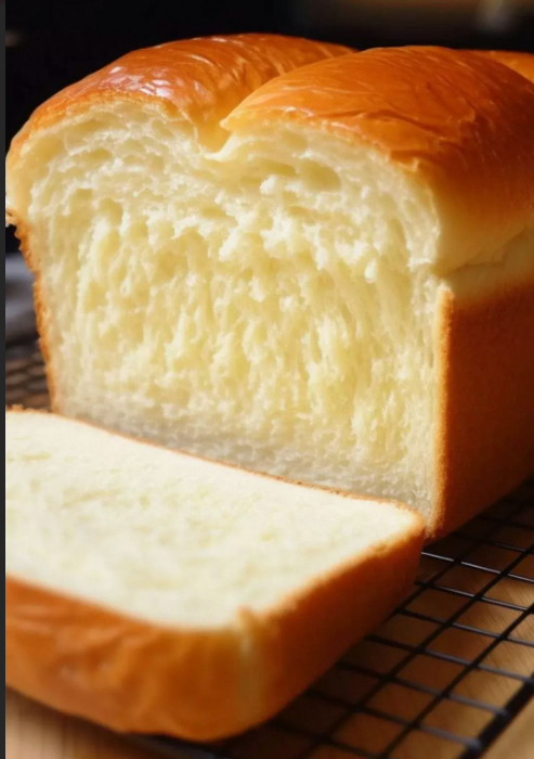 The Easiest and Cheapest Bread Recipe